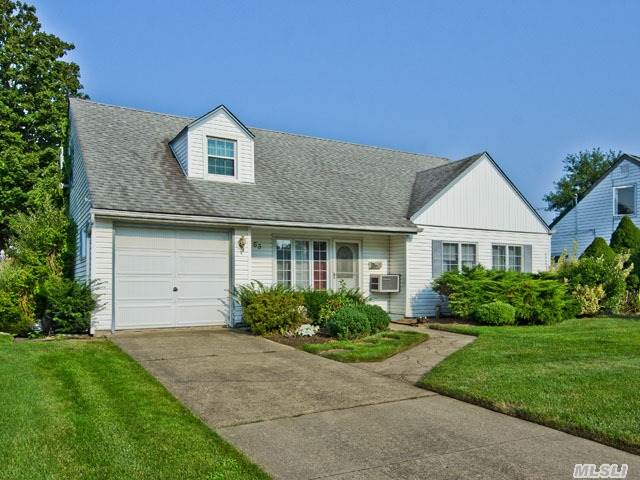 Mint Cape With 'Low' Taxes!!! Updates Include Kit W/Granite Counters & Ss Applainces,  Roof,  Windows,  Siding,  Bath,  Elec And Much More!! Hardwood Floors Throughout. 2nd Floor Attic Can Easily Become 2 Bedrooms. Call Today For A Private Viewing Before This One Is Gone!!