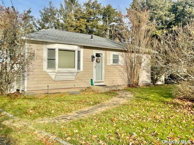 Single Family in Center Moriches - Winnie  Suffolk, NY 11934