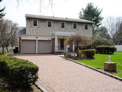 Priced To Sell! N.Syosset 4 Bdrm, 2.5 Bath  Splanch On  Flat 1 Acre Property In Perfect Location.  Large Room Sizes. Hardwood Floors.  Newly Marble Dusted Gunite Pool. Brand New Paver Driveway, Walkway And Patio.  2 Car Garage. Berry Hill Elementary,  Syosset Schools! 