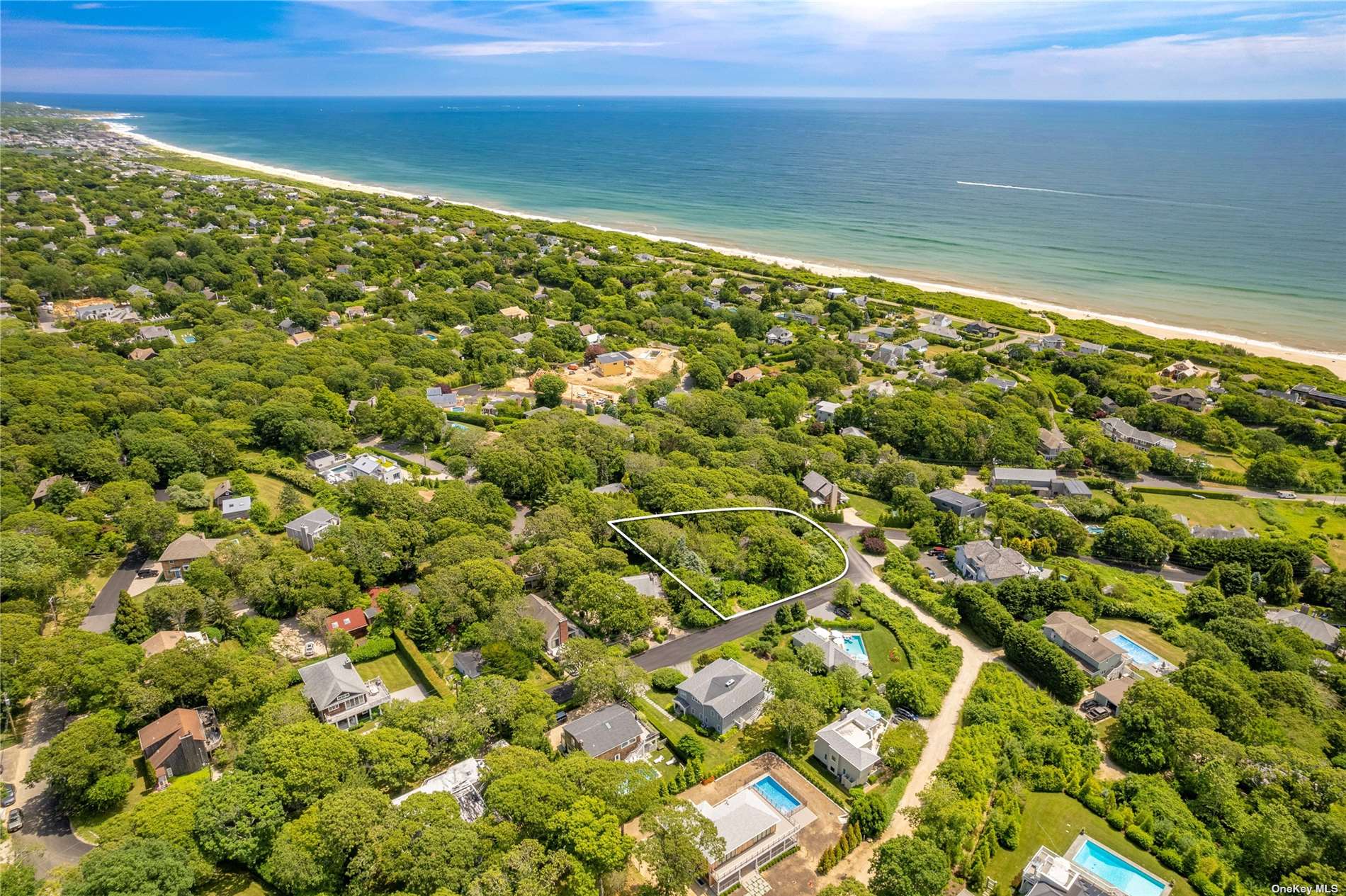 Single Family in Montauk - Mckinley  Suffolk, NY 11954