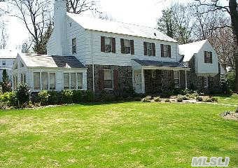 Wonderful Classic Ch Colonial With Spacious Perfectly Proportioned Rms,  Beautiful Wide Planked Oak Flrs Thruout,  'Great Architectural Bones' Mstr W/Fplc,  Lg Mstr Bth,  3 Fam Brs & Fam Bth,  Exp Eik (Frnt To Bck Of House) W/Ctr Island. New (2-3 Yrs),  Hw Htr,  Furnace,  New Burg/Fire),  Ugs,  2 Humidyfying Syst (Aprilaire),  House Has Pump & French Drain. Smart Price,  Won't Last!