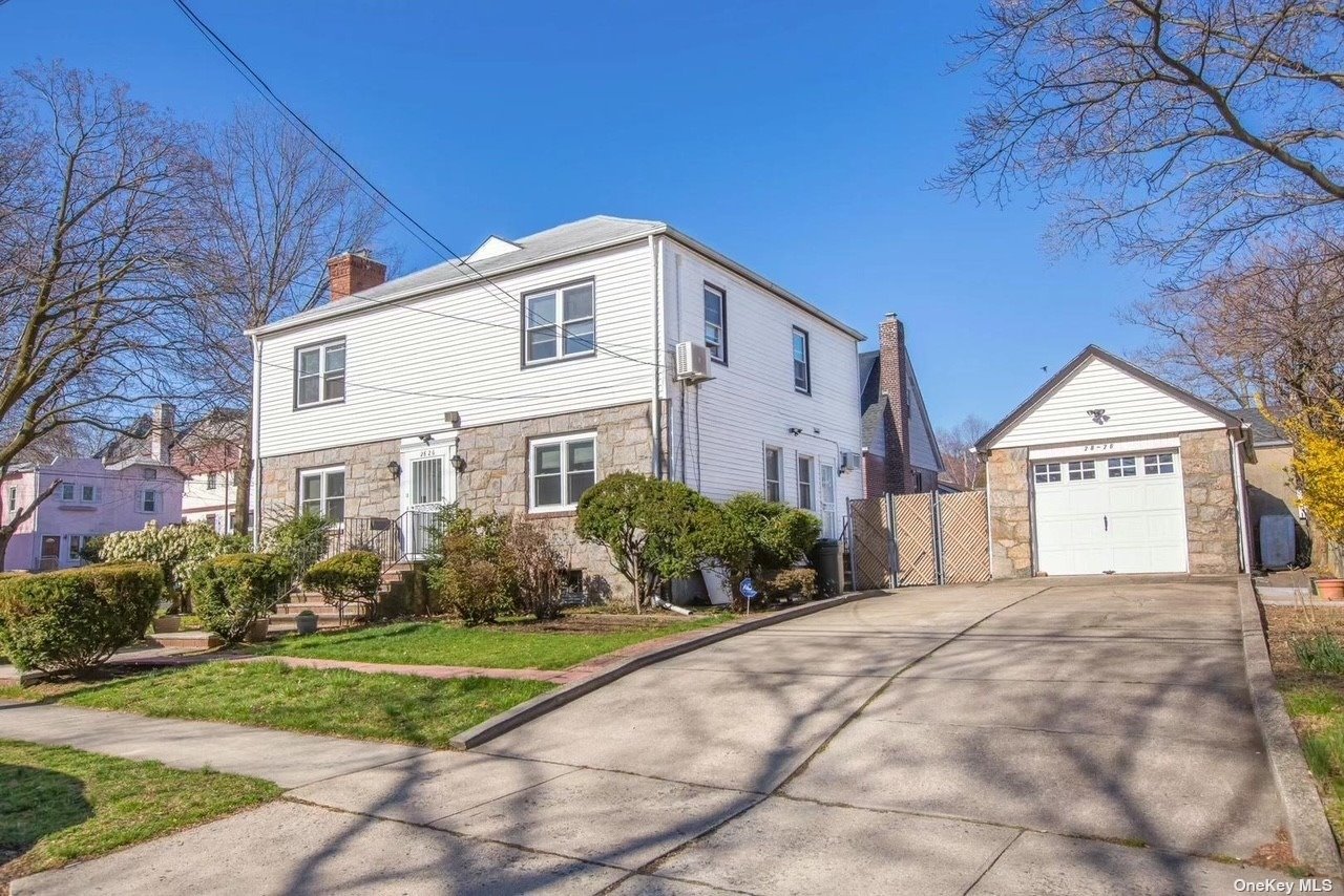 Single Family in Flushing - 160th  Queens, NY 11358