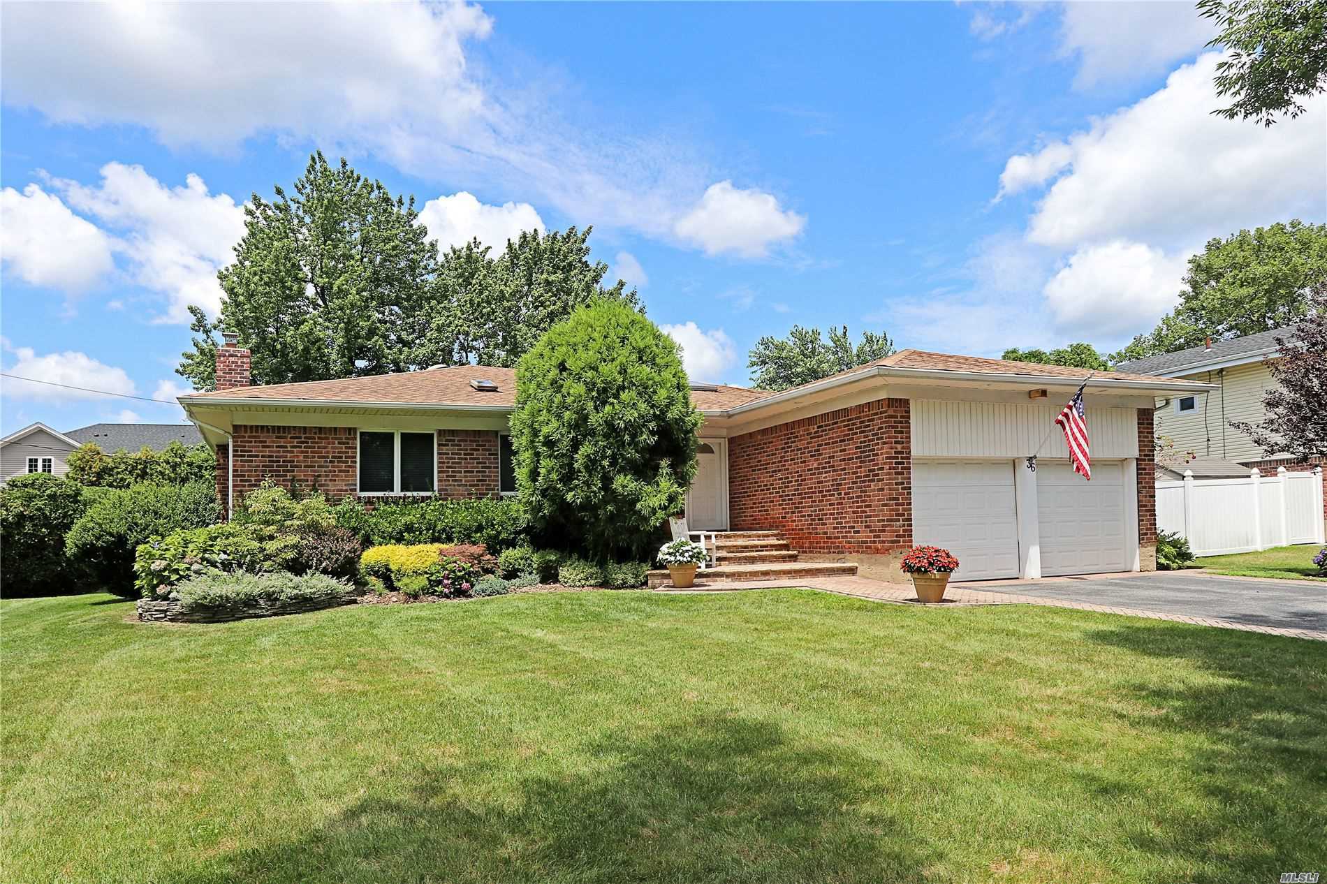 Fabulous sprawling RANCH located Mid-Block in W.Birchwood Features 3-4 Bedrooms, 2 full Baths (one in the Master), Sun-drenched home w/skylites that bring in natural light thru-out the day! Remodeled Formal Living Room with High Ceilings & gas Fpl. Formal Dining Rm, Large EIK w/Corian countertops; A full Finished bsmt w/ BR or Gym, a spacious DEN #2, plenty of storage rooms, separate Lndry Rm & Utilities;Tranquil backyard w/2-tier deck for outdoor enjoymnt; Cantiague Elem-Jericho SD, Don&rsquo;t miss..