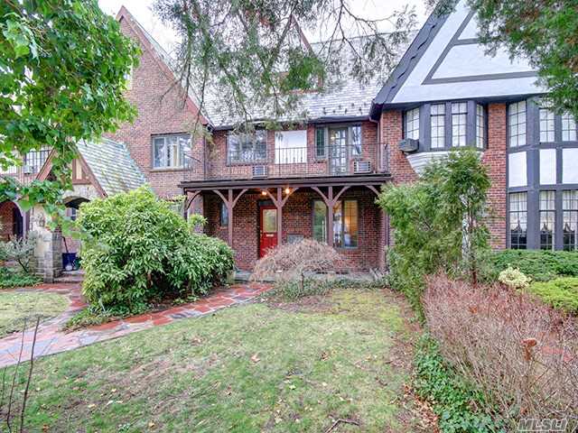 Move Right In Elegant Brick English Tudor Colonial W/Slate Roof, Lots Of Natural Light, Magnificent Architectural Details, Hardwood Floors, Lg Granite Eat-In-Kitchen, Hi-Ceiling Living Rm W/ Wood Burning Fireplace, Formal Dining R Opens To Lg Deck Overlooking Beautiful Open View, Balcony Off Mstr Br, Club Area Of University Gdns W/Pool/Tennis, Lakeville Elem, South Great Neck School