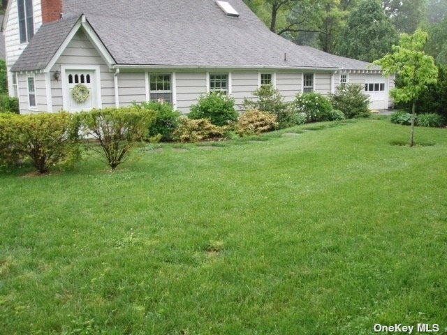 Listing in Oyster Bay, NY