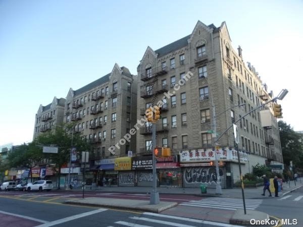 Apartment in Flushing - Sanford  Queens, NY 11355