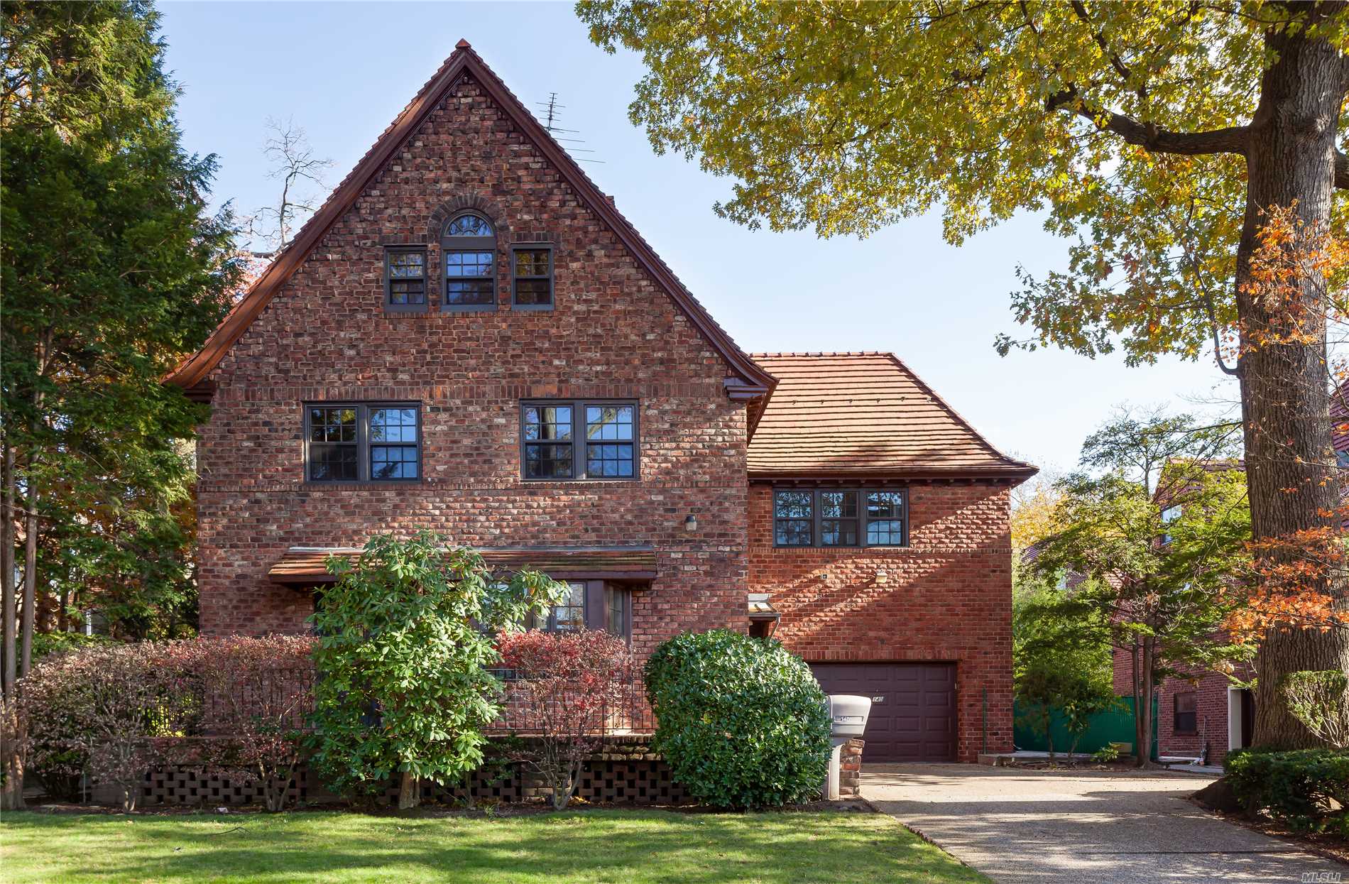 This Grand Fully Renovated Tapestry Brick Colonial Sits On A Private Over-Sized (Approx. 8500 Sf) Lot. Impressive Lr W/Wood-Burning Fpl, Formal Dining Rm, Renovated Kitchen W/Adjoining Breakfast Rm, 5 Br&rsquo;s, 6 Baths, Including A Luxe Master Br Suite With Fpl, Bath And Private Patio, Plus Add&rsquo;l 4 Br&rsquo;s With A Private Guest Or Office Wing, 2nd Back Staircase, Elevator & Sauna.