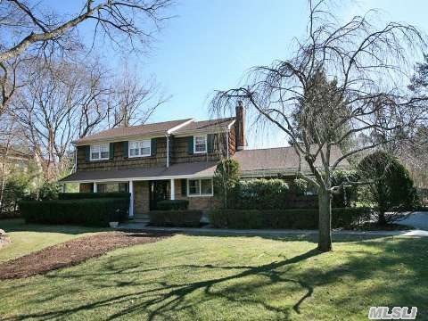 Center Hall Colonial In Desirable North Syosset.  Berry Hill/Southwoods