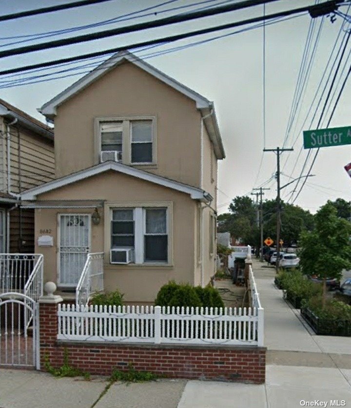 Single Family in Ozone Park - Sutter  Queens, NY 11417