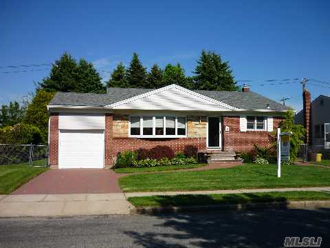 Pristine Ranch New Windows Doors Eik Baths Cac Roof Burner & Gar Door Fin Basement/Ose Loaded!Tax With Star $10,245.76