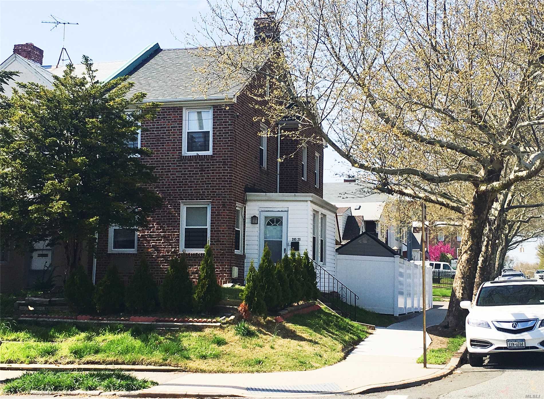 Spacious And Elegant One Family Attached Home, Full Finished Basement, Generous Living  Rm Dining Rm, Kitchen With Natural Marble, Two Garage, Private Backyard, Excellent Move In Condition School District 26 Ps159