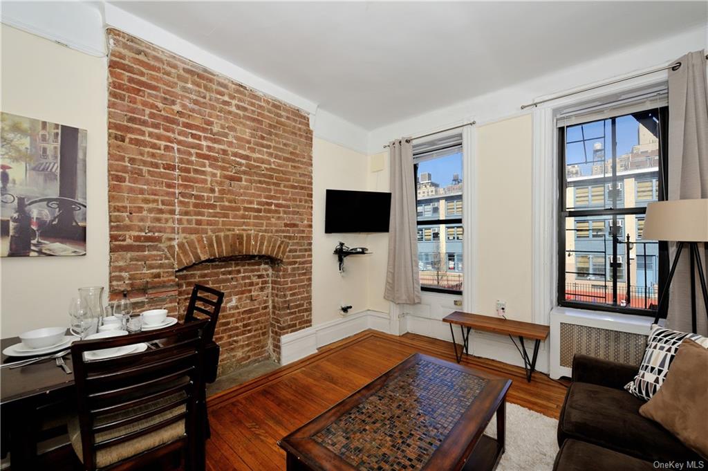 Apartment in New York - 83rd  Manhattan, NY 10024