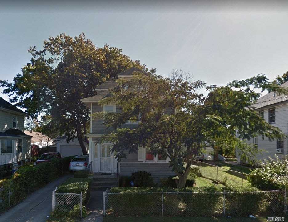 Listing in Roosevelt, NY