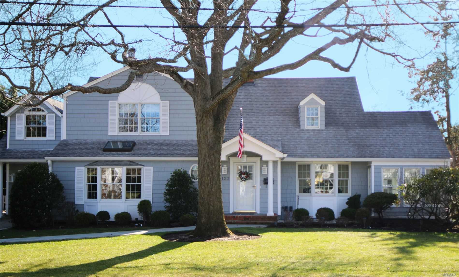 Stunning Center Hall Colonial in Prestigious Old Harbour Green* 1st Floor Boasts: Beautiful Large Living Rm w/ Gas Frplce & Mahogany in-laid Hardwood Flrs w/ French Doors to Charming Heated Sun Rm* Banquet Dining Rm w/Wainscoting* Gorgeous Granite Eat-in-Kit w/Skylight* Skylit Den w 2nd Frplce & Lovely Pwdr Rm* 2nd Floor Boasts: Master Suite w/ New Marble Bath plus 3 Additional Bdrms w/2nd Bth & Upstairs Laundry Rm* Radiant Ht in Sunrm & All 3 Baths* Harbour Green Shore Club & Marina Eligibility