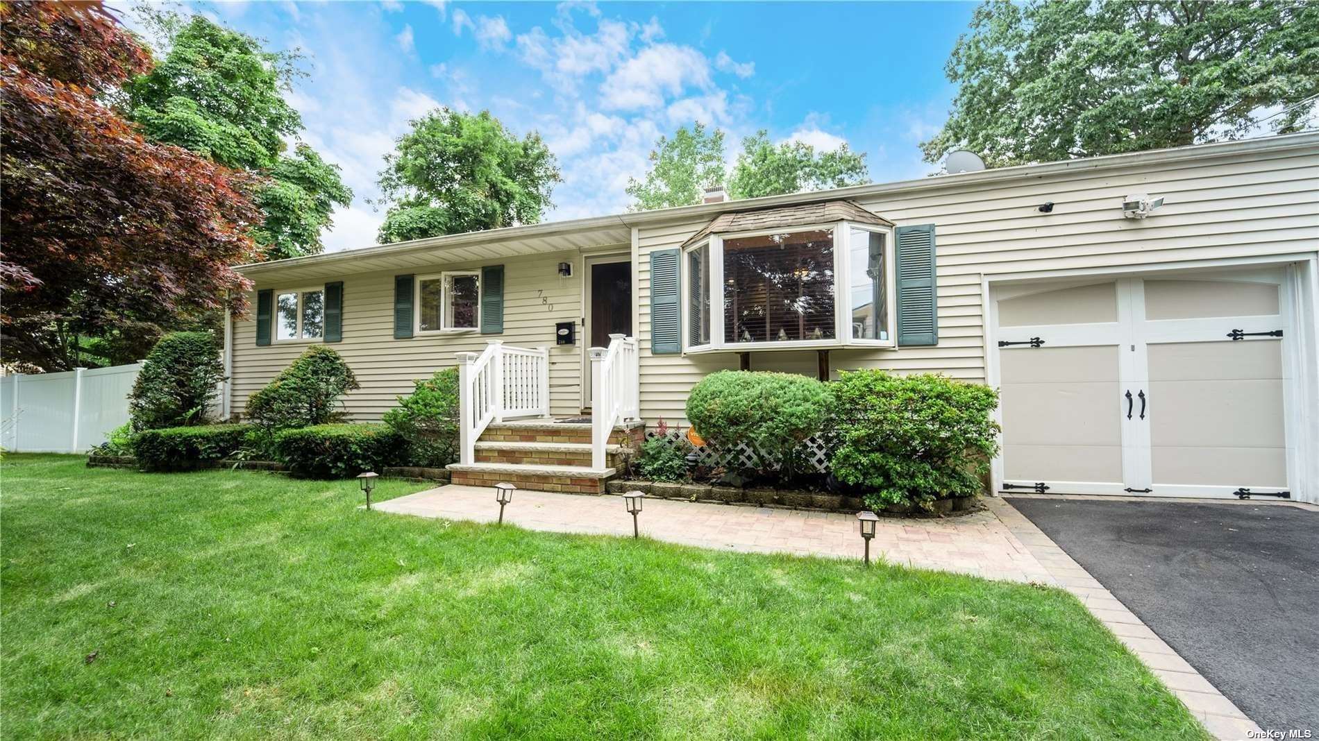 Single Family in Brentwood - Commack  Suffolk, NY 11717