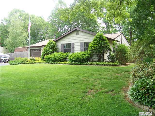 Well Maintained 3 Bdrm Ranch Featuring Eik, Ss Appl's, 2 Full Baths, And 14' X 15' All Season Sunroom - Just Move In!
