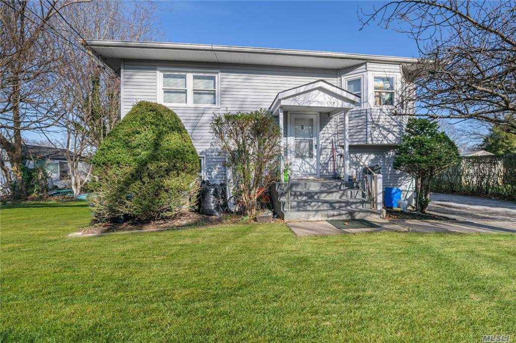 Listing in Southampton, NY