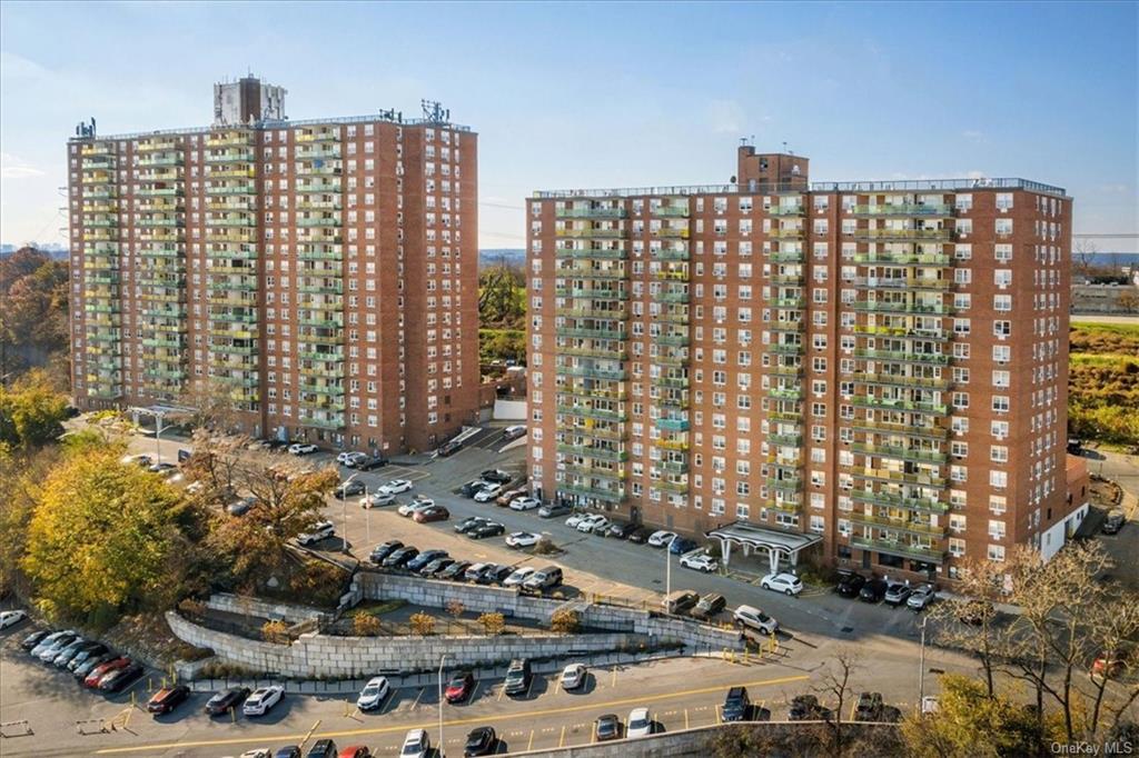 Coop in Yonkers - Central Park  Westchester, NY 10710