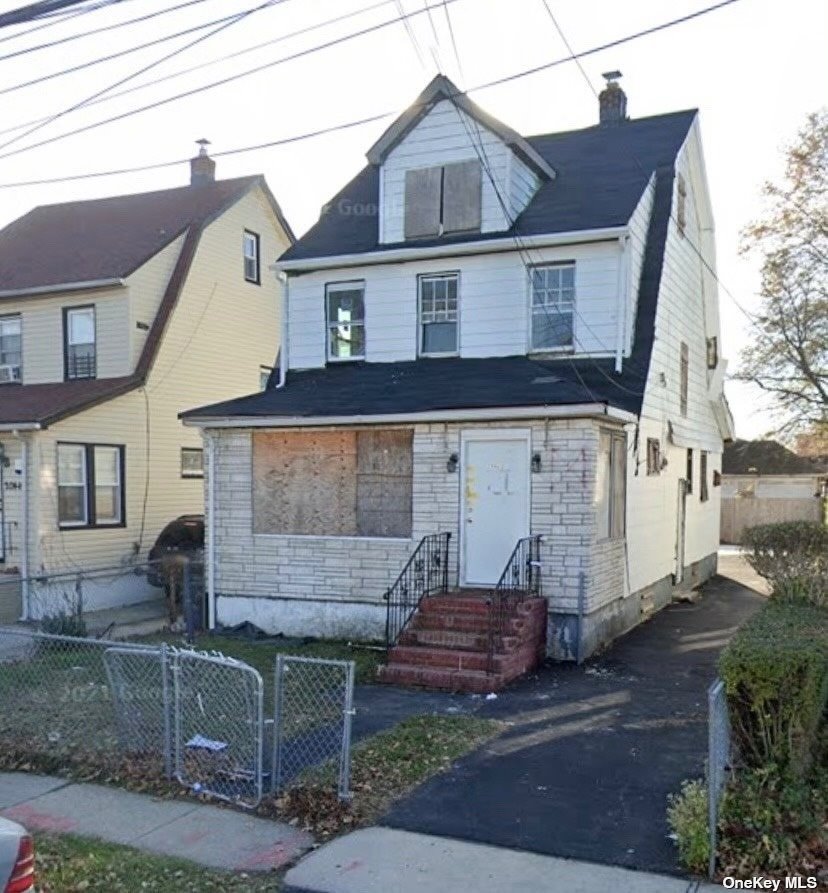 Single Family in Jamaica - 109th  Queens, NY 11412