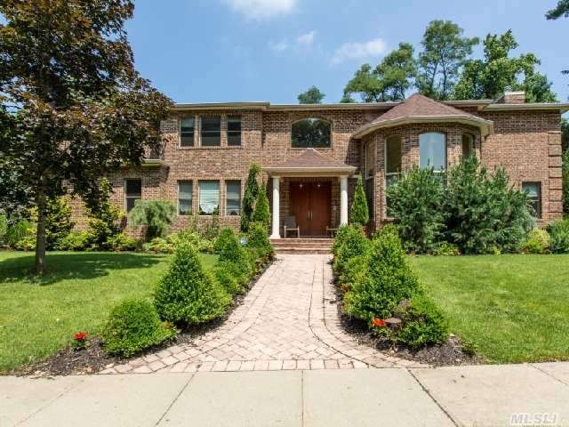 7 Yr. Young Brick Colonial In Country Club. Sited On A Rare 1/2 Acre On A Desirable Cul-De-Sac. Hw Flrs,  Moldings,  Open Flr Plan. Sec System,  Smart House,  Tek Fitted Garage ,  Industrial Gutters And Leaders,  Extensive Landscape. Huge Unfnshd Bsmt. Priced To Sell.