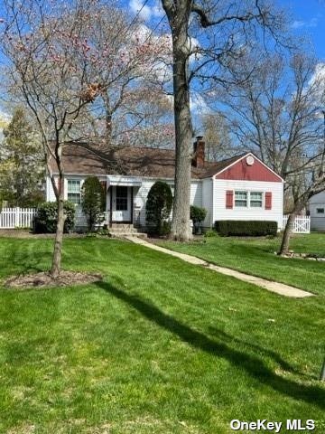Listing in East Islip, NY