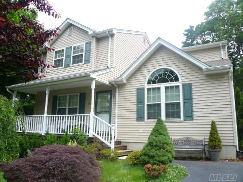 Beautiful 4 Bedroom, 2 Full Bath Victorian W/Hardwood Floors Throughout, Eik W/Oak Cabinets, Den Or 4th Bedroom On 1st Floor, Raised Panel Doors, All Neutral, All Large Rooms, Andersen Windows, Full Basement, Nicely Landscaped W/Trex Deck, A Must See!