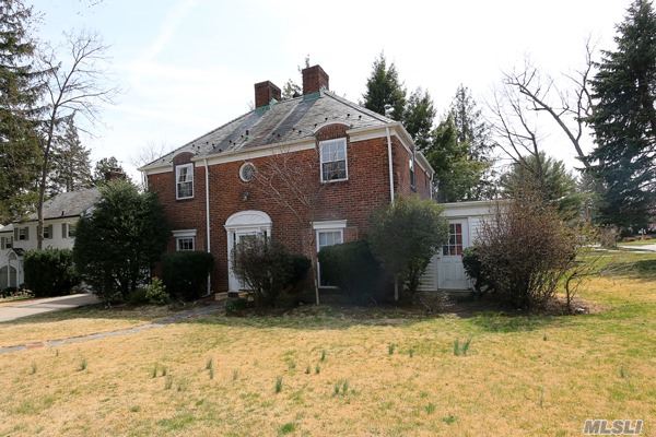 Classic Brick Colonial With Slate Roof In North Strathmore. Lr/Fpl Fdr Large Kitchen With Family Room/Skylight Plus Enclosed Sun Room. Three Bedrooms, 2 Half And 2 Full Baths. This Home Is Very Convenient To Lirr Manhasset Station And Town.Sold As Is.