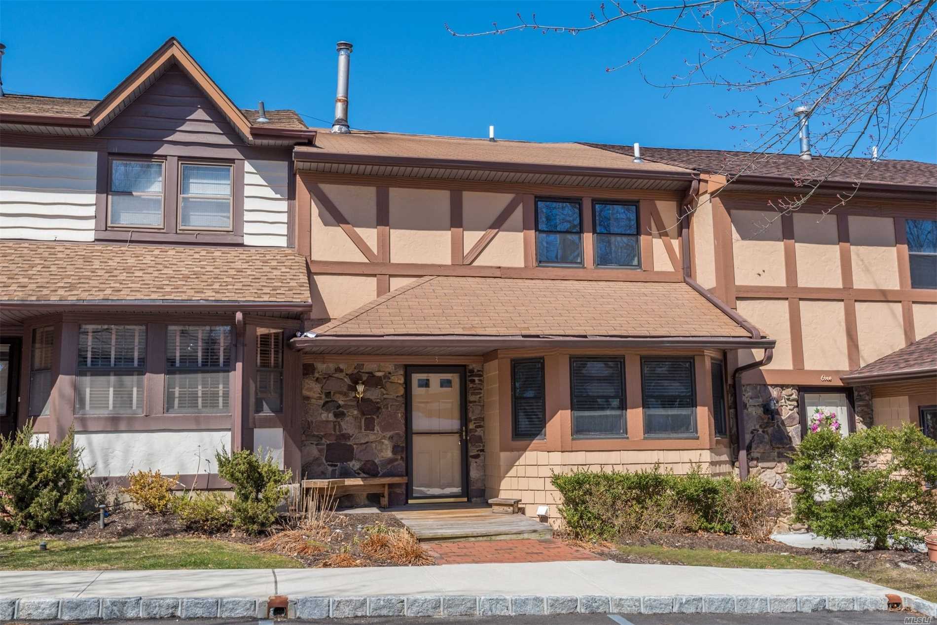 Rare Find In Woodbury Village With Sought After Full, Finished Basement. Eat In Kitchen With L-Shaped Lr/Dr, Stone, Wood Burning Fireplace In Lr With Sliding Door Opening To Brand New, Over-Sized Deck. Community Pool & Tennis. Low Taxes In Prestigious Syosset Schools. Will Not Last!
