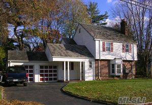 Handsome 3 Br,1.5 Bth Prewar Col In Flower Hill Roslyn,Hrdwd Flrs,Lr W/Fp,Dr W/Ose To Porch,Office,Eik,Fin Bsmt,Flat Prop,Close To All.