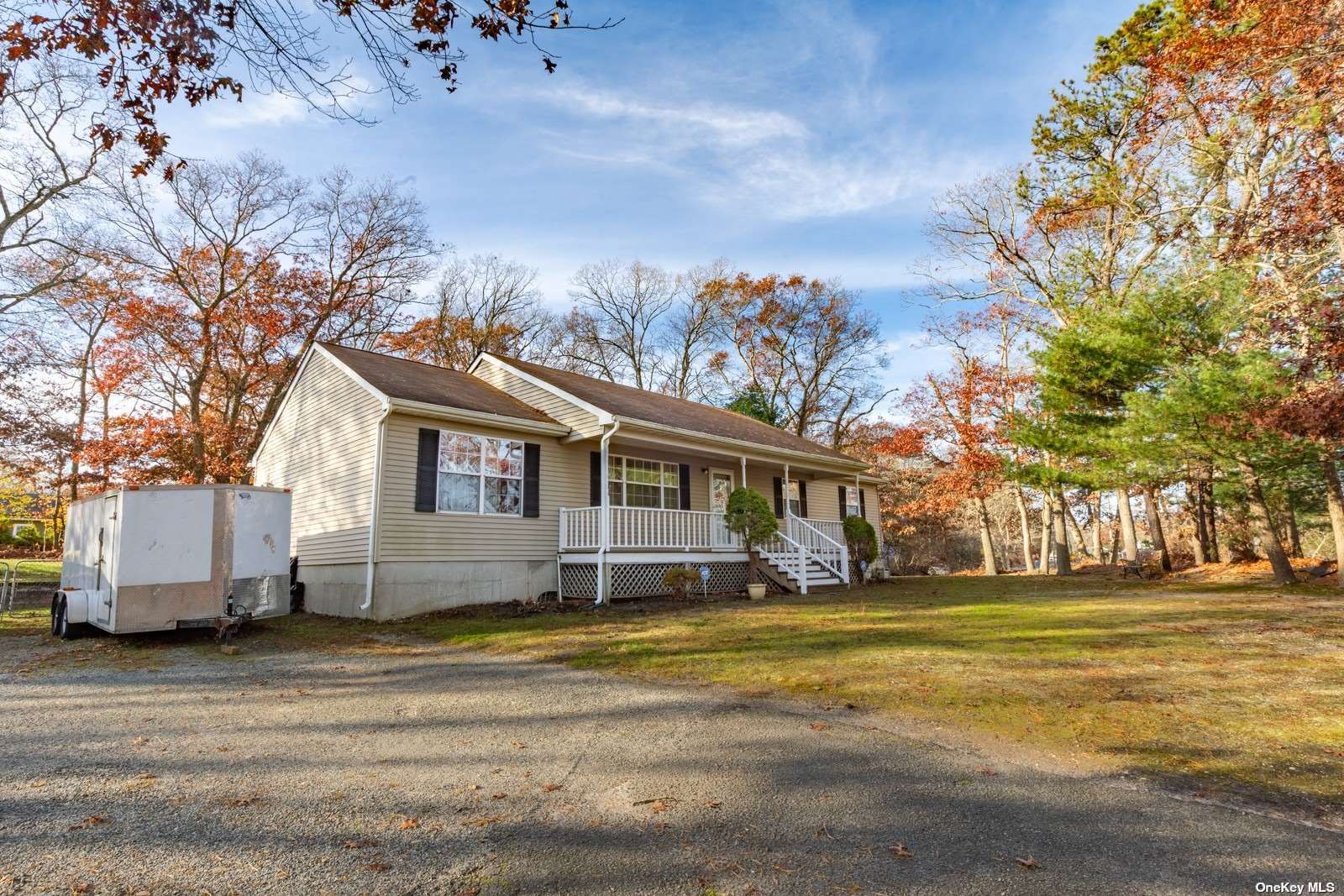 Single Family in Manorville - Barnes  Suffolk, NY 11949