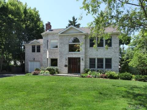 Exquisite 3500 Sq Ft 2005 Construction. Center Hall Colonial On Cul-De-Sac. 2 1/2 Story Entry Foyer, Vaulted Ceilings, Lg Granite Eik, Marble & Granite Baths, Oak Flrs Throughout, Custom Moldings, Alarm, Generator, Fully Fenced Flat Backyard, 1/3 Acre, Lovely Landscaping, East Hills Park Membership, Roslyn Sd, Heated & Air Conditioned Garage.