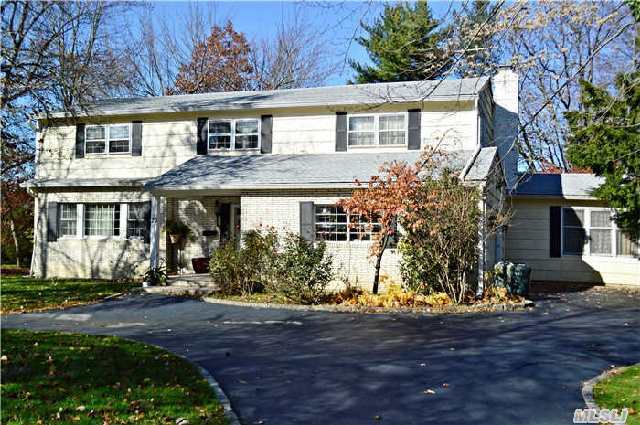 Spacious 6 Br 4.5 Bath Colonial,  Perfectly Located In The Prestigious Village Of Flower Hill,  Middle Block,  Park-Like Neighborhood. A Dream Home With Big Family Room And Fire Place,  New Expanded Eat-In-Kitchen,  Radiant Heat Floors,  New Roof And Skylight,  Heated Ground Pool,  Circular Driveway. Port Washington Train Ticker,  Roslyn School,  Harbor Hill Elementary School.