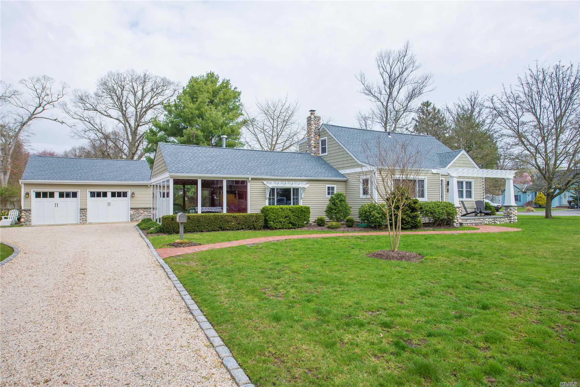 Fantastic Expanded Cape in West Islip&rsquo;s Pine Lake Neighborhood! A thoroughly updated 4 bedroom 2 bathroom home with a 2 car detached garage. Very private half acre of property on a cul de sac. Beautiful architectural details, and a show stopping indoor outdoor living space with removable windows and screens. Move right in!