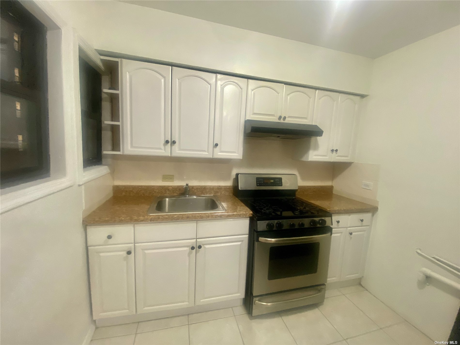 Apartment in East Elmhurst - 110  Queens, NY 11369