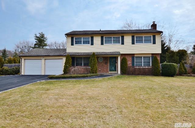 Magnificent N. Syosset Colonial W/ 4 Bdrms/2.5 Bths.  All Systems Recently Updated:  Windows,  Siding & Roof.  Gas Heat/Cooking,  Updated Granite/Ss Kitchen W/ Sliders To A Parklike Backyard W/New Pavers,  Htd Guniite Pool & Plenty Of Room To Play!   Conveniently Located To The Lirr &  Fabulous Woodbury Shopping & Restaurants.  Berry Hill Elem /Swoods Middle.