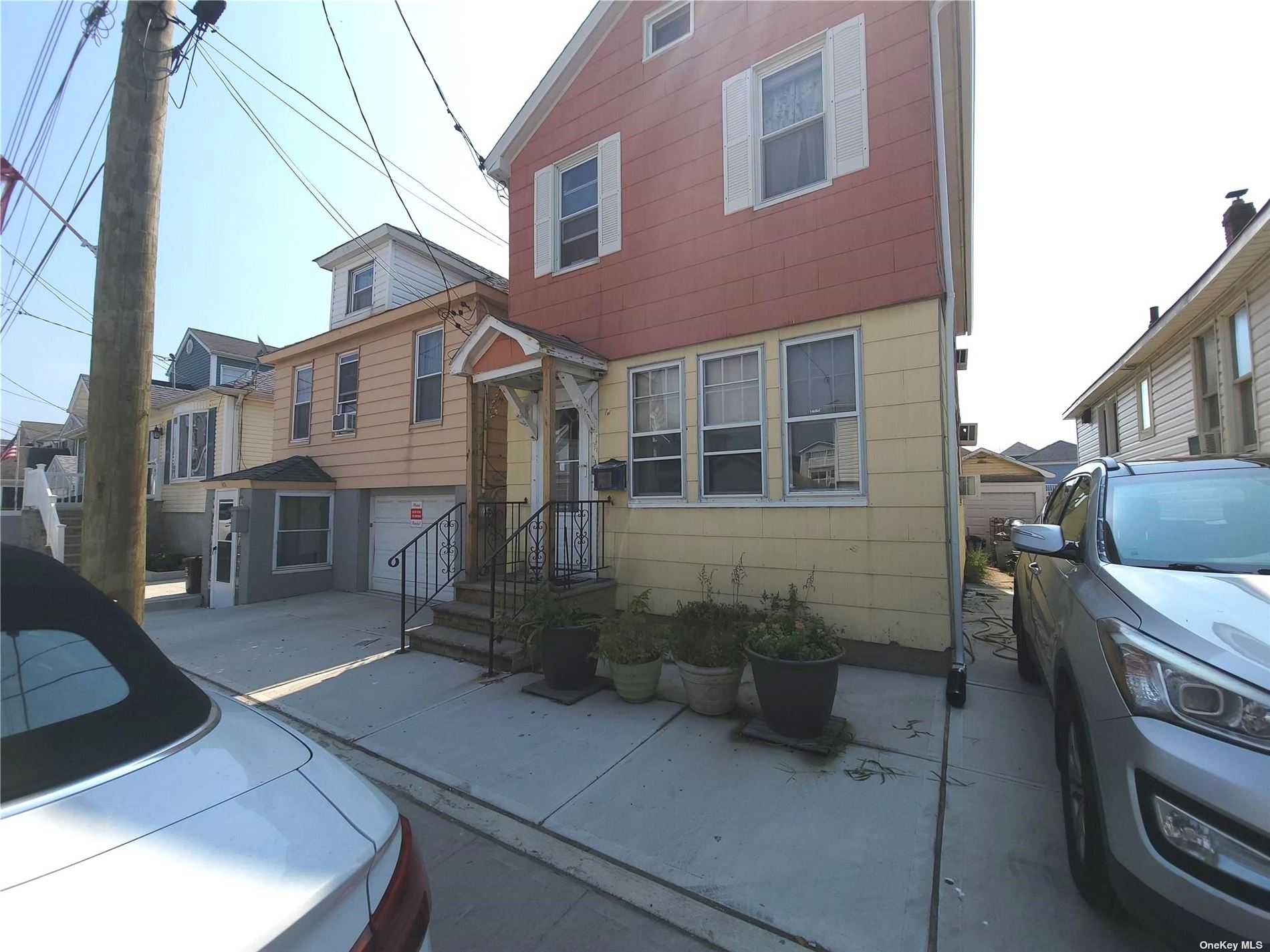 Single Family in Broad Channel - 14th  Queens, NY 11693