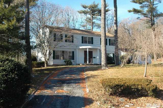 Home And Driveway Face Chestnut. Hidden Gem In Country Estates. Beautiful And Spacious Center Hall Colonial On Almost 1/2 Acre. Open Floor Plan, Great For Entertaining. Baths And Kitchen Updated. Lrg Family Room W. Wood Burning Fireplace. Spacious Sunroom Adjacent To Kitchen And Family Rm. Open & Airy 2nd Floor Landing Leading To Master Br Suite W/ 3 Add Brs. Move Right In