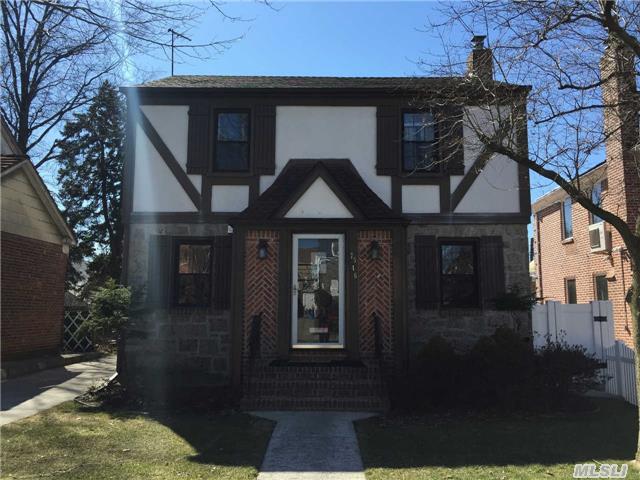 Gorgeous Brick Colonial In The Heart Of Fresh Meadows. Newly Renovated With High Quality Materials. Hanssem Cabinets, Caesarstone Quartz Counter Top, Italian Tiles Floor And Electrolux Appliance. Kohler Bath And Grohe Faucet. New Wood Floors. Fujitsu Split Ac Multi-Functional Systems. Lr Surround Sound. Excellent School District #26.