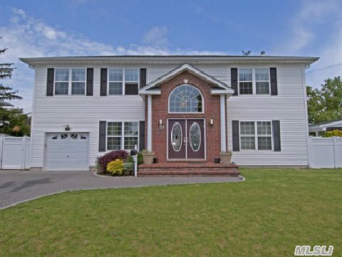 Quality! Built New From The Ground Up. This C/H Col Has A Spectacular Open Layout. Huge Eik W/Lots Of Cabinets, S/S Appliances, Granite, Sliders To Yard. Fdr, Lrg Den W/Fplc, Lr, Mstr Br Suite W/Jacuzzi + 2 Wi-California-Closets, 3 Lrg Br's & Fbth. Cac, Cen Vac, H/W Flrs, Hi Hats, Igs, Landscaped, Alarm, F/Bsmt W/9Ft Ceil. Taxes Being Grieved! Star $1,362. Under Contract.