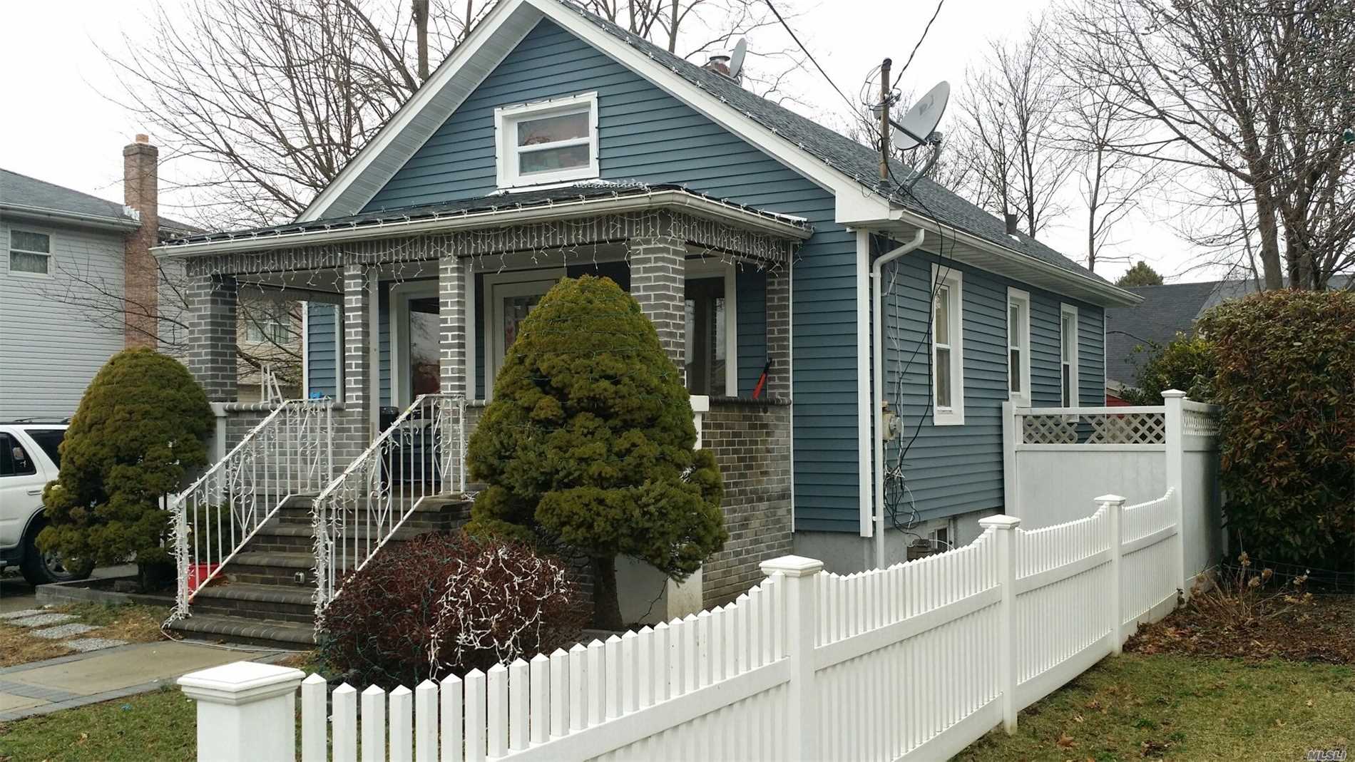 Uniondale: The Home You&rsquo;ve Been Waiting For! The Wonderful Single Family Detached Home Features 2 Bedrooms, Full Bath, Living/Dining Room Combo, Eat-In-Kitchen, Open Porch, Full Finished Basement & So Much More!
