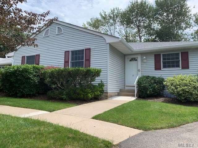 Trouble-Free Living In This Highly Desired End Unit With Attached Garage In Pheasant Run! Community Pool & Clubhouse. Close To Greenport Village, Shops, Beaches & Lots Of Restaurants!