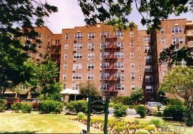 Modern 1 Br 'E' Line Boasts Newly Ref Hw Fls, Clean Sq Kit W/Seating Cap Lr/Dr, Clean Bath & Lg Romantic Br,  Nice Closets (Walk-In Too) Great Amenities: Security, Tennis, Impressive Lobby & More. Walk To Xpress Bus & Shops. Owner Parking. Ps 169, Is 25