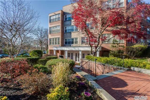 Contemporary Today&rsquo;s Look Luxury Co-Op, Quiet 1st Floor Above Street Level, Fully Equipped Gym, Sauna, Laundry On Each Floor, Guaranteed Garage Parking, Walk-In Closets, Featuring 2nd Br/Office&Possible 2nd Full Bath Room, Indiv. Room Thermostat Heat & Cooling, Party Room, Lakeville Elem. South Mid.& High, Convenient To Llrr, Shopping, Dinning. No Restriction Financing.