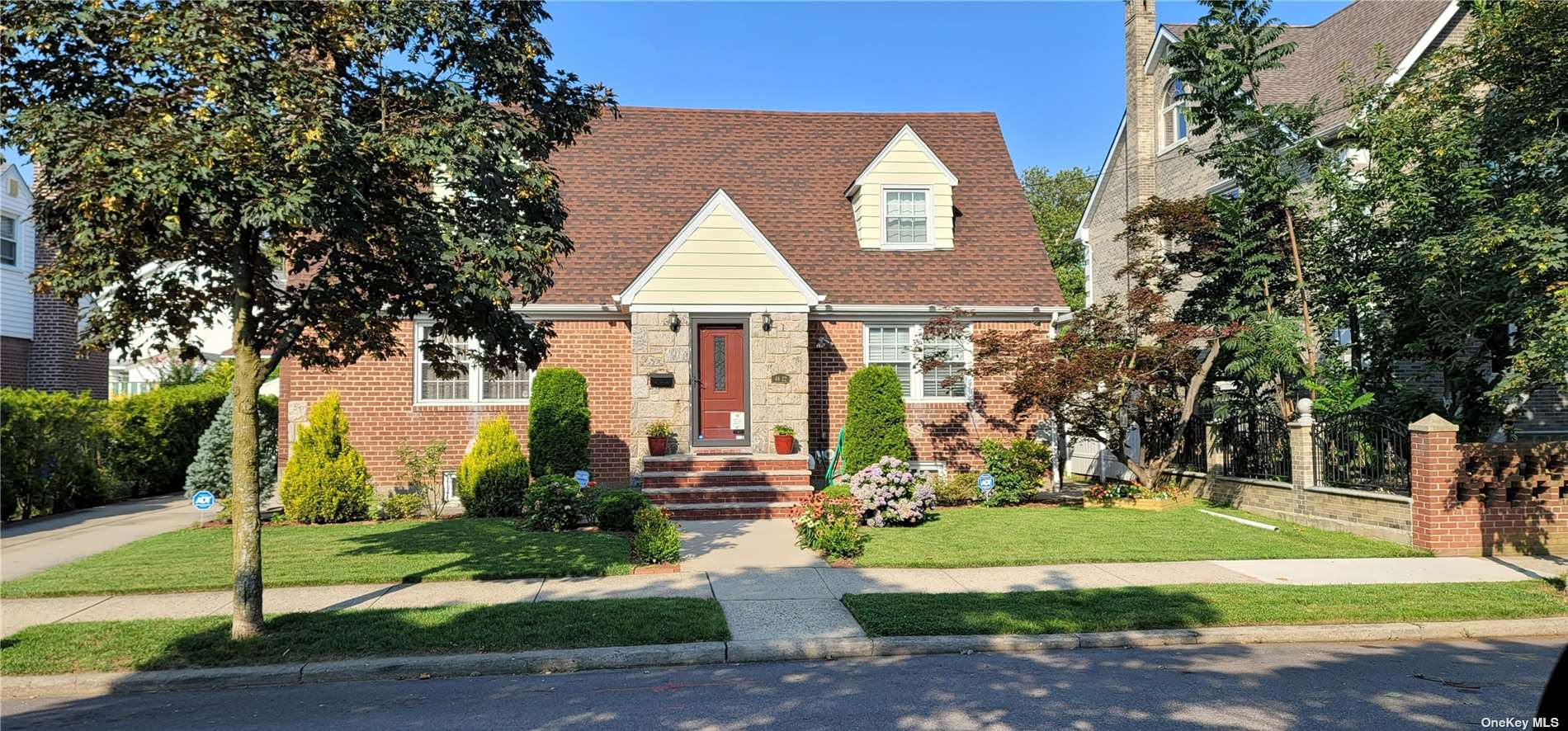 Two Family in Oakland Gardens - Oceania  Queens, NY 11364