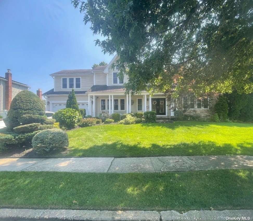 Listing in Syosset, NY