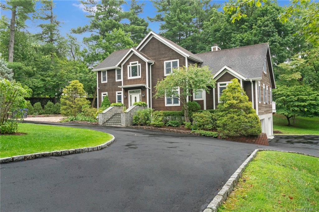 Single Family in Greenburgh - Taylor  Westchester, NY 10523