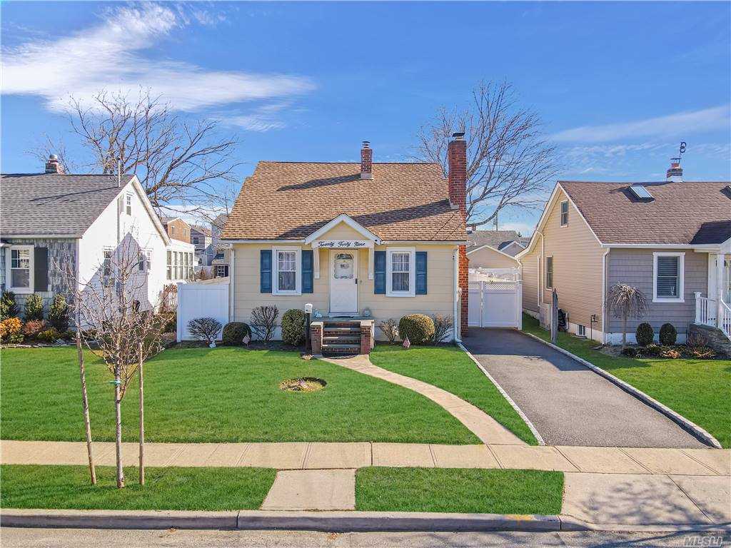 Listing in Bellmore, NY