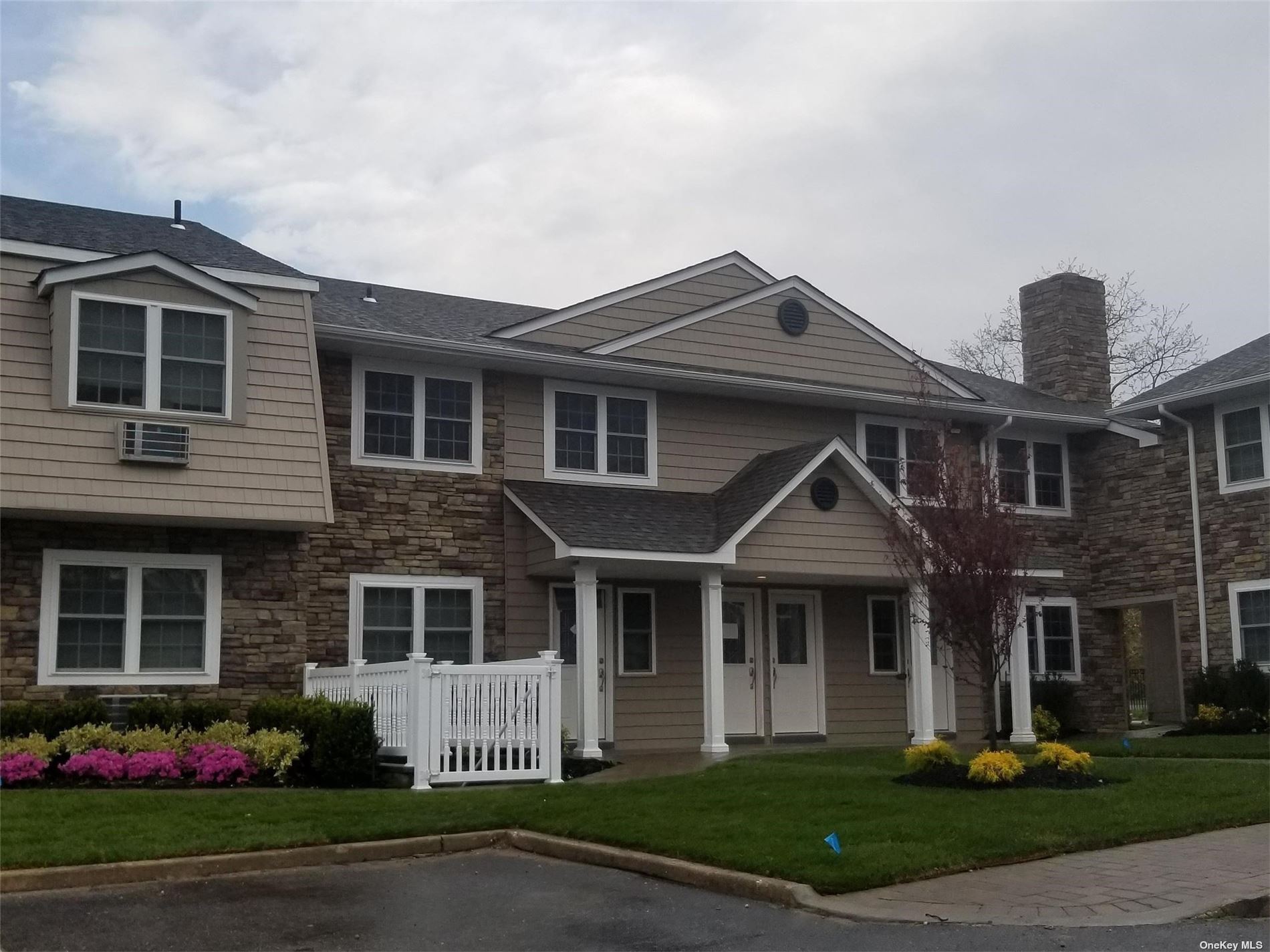 Apartment in Bayport - Terrace  Suffolk, NY 11705