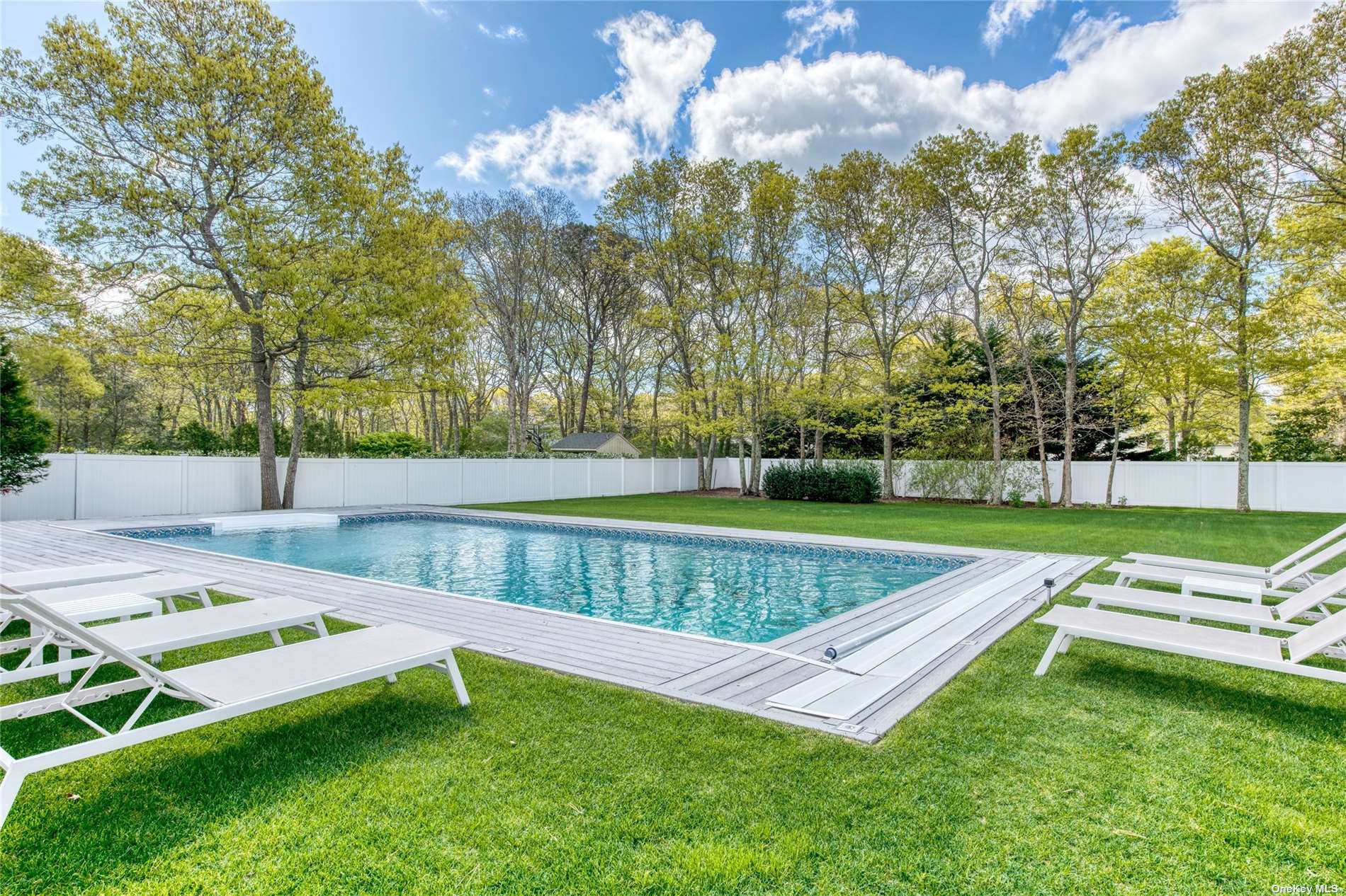 House in East Quogue - Wild Cherry  Suffolk, NY 11942