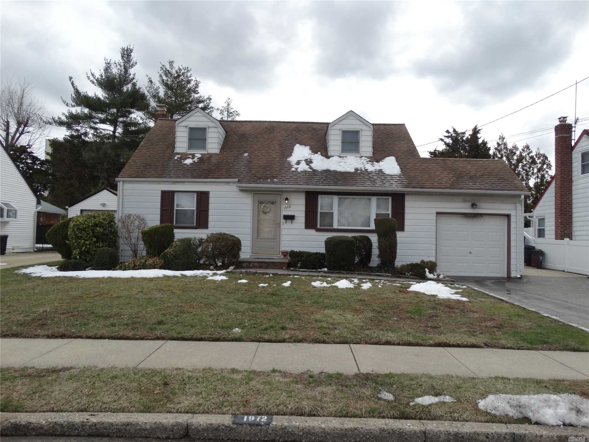 Great House East Meadow School District. Includes, Huge Upstairs, Extra Large Eat In Kitchen, Updated Baths, Beautiful Finished Basement. A Must See!